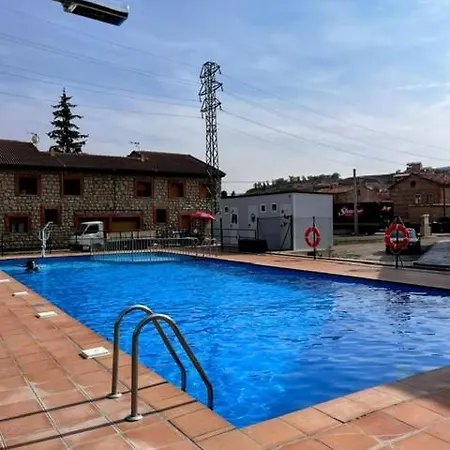 Hotel Royuela Szálloda